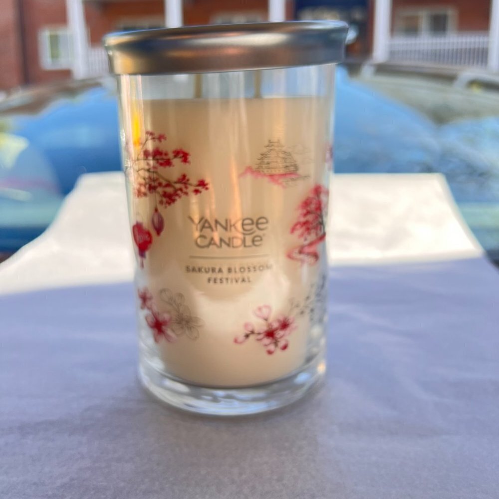 Yankee Candle Sakura Blossom Festival Rose Vanilla Sandalwood Apple Berries - Picture 2 of 5